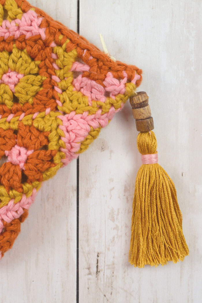 Sunset Medium Zipper Bag Crochet Pattern - Image 4